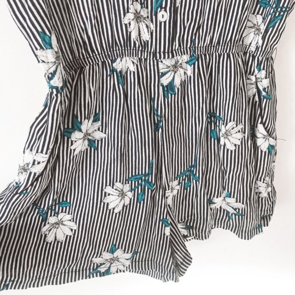 One Clothing Los Angeles Striped Floral Romper - Picture 6 of 11